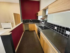 KITCHEN- click for photo gallery